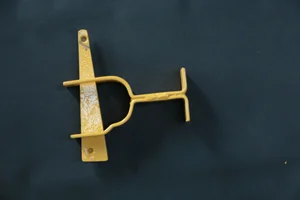 KS- TOE BOARD BRACKET